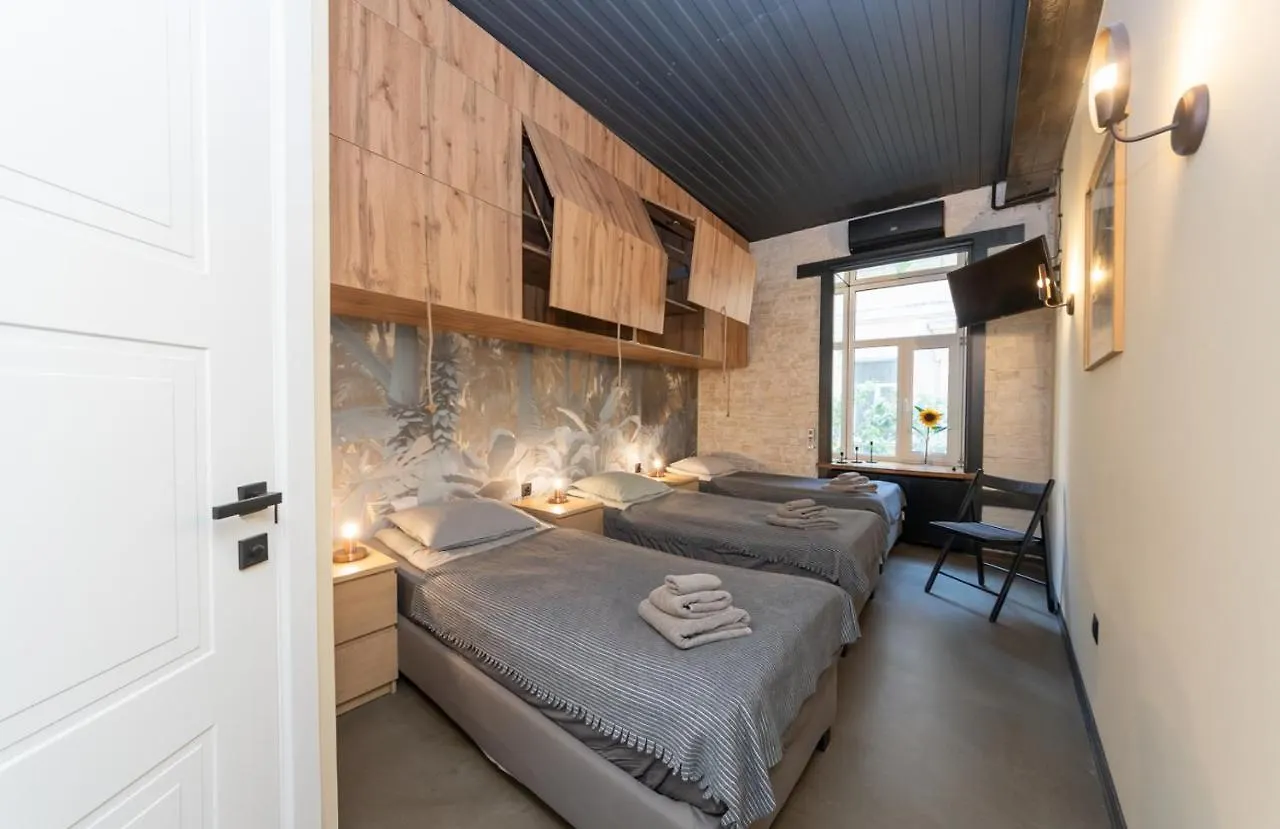 Apart Hotel On Zoloti Vorota Kiev Ucraina